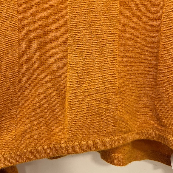 NWT NAADAM Oversized Cashmere Vneck Sweater - Sample - Picture 5 of 8